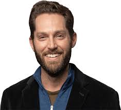 Chris Iles's Instagram, Twitter & Facebook