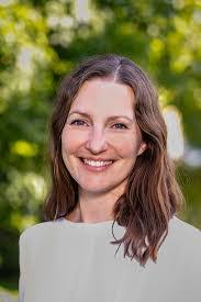 Barbara Kurz's Instagram, Twitter & Facebook