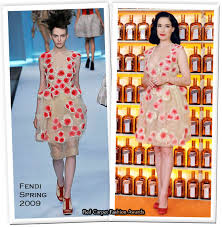 Runway To Be Cointreauversial Show Dita Von Teese In Fendi Red Carpet Fashion Awards Веселье, яркие огни фейрверков, озорные улыбки, сияние глаз, янтарный ликер на губах.