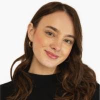 Daisy Dean's Instagram, Twitter & Facebook