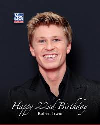 Molly Meredith (@mmeredith1984)