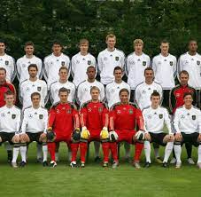 Auf zweite impfungen soll auch deswegen verzichtet werden, weil es nebenwirkungen geben könnte, die das leistungsvermögen der spieler beeinflussen. Dfb Kader Diese Spieler Fahren Zur Wm Nach Sudafrika Bilder Fotos Welt
