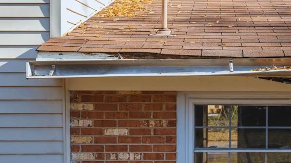 Signs Your Guttering Needs Replacement: A Homeowner's Guide ‐ A.I Gutter &  Roofing