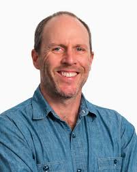 Chris Himes's Instagram, Twitter & Facebook