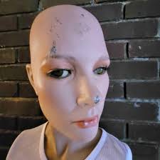 Cagney's 80's hot roller hairstyle in Cagney and Lacey show