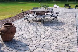 Granit Antique Ahe Verbundsteine Betonwaren Gmbh Co Kg Noel Orient L Rare Surs Evenements Ces Plus Elegants E En 2020 Terrasse Beton Terrasse Terrasse Bois