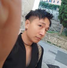 Primo giro.cinese guida moto cinese.hahaha.comunque è la moto  fantastica.ragazzi ricordatevi cf moto è la marca numero uno della cina