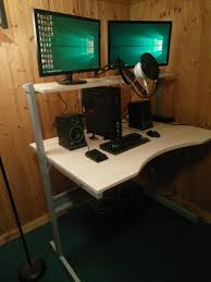 Maybe you would like to learn more about one of these? Is There Any Current Ikea Furniture That Can Pull Off A Standing Desk For Computers Like This Old Ikea Desk This Desk Doesn T Belong To Me And I D Like A Replacement Strategy