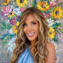 Donna Olney's Instagram, Twitter & Facebook