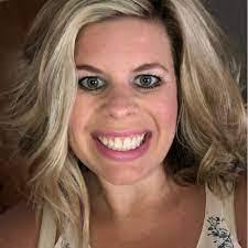 Jill Harder's Instagram, Twitter & Facebook