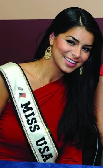 أمريكا .. بعد أعتناق ريما فقيه Rima Fakih المسيحية تحتفل بزفافها بحضور أسرتها ونخبة من النجوم .. 