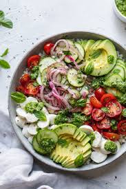 Summer Pesto Couscous Bowls Rezept Couscous Leichte Sommergerichte Vegetarisches Abendessen