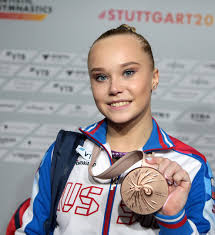 Но побыть в одиночестве ему не удастся. Zapisi V Blogah I Posty Angelina Melnikova Na Sports Ru