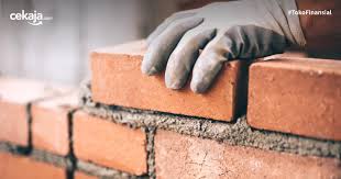 Itu yang harus anda pikirkan pertama kali ketika berniat untuk membangun sebuah rumah. Daftar Biaya Tukang Bangunan Harian Atau Borongan Terbaru