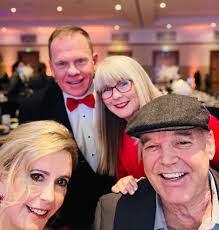 A fun night supporting @americancancersociety with @amy.arnell @arg.500 and  @alunserjr31 ❤️