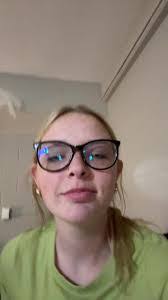 Nikki Rattanavong's Instagram, Twitter & Facebook