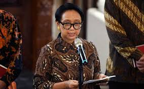 Uni eropa diketahui melarang masuk turis as dan inggris mewajibkan seluruh pelancong dari as. Kapan Larangan Masuk Indonesia Dicabut Ini Jawaban Menlu Retno Kabar24 Bisnis Com
