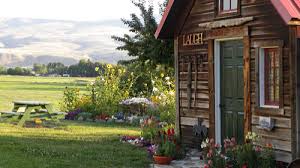 Its a good concept to construct it yourself, thousands and heaps of humans construct their very own sheds everyday and … 13 Ideen Wie Sie Wande Im Garten Dekorieren Bildderfrau De