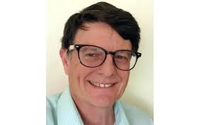 Indicted officials refuse to resign