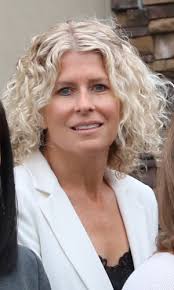 Heather Wheat's Instagram, Twitter & Facebook