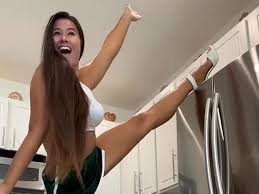 I was the tall ugly kid in school — now I make millions and get basketball  players - Daily Star