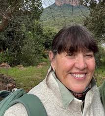 You better be celebrating the most superior actor today! Happy birthday  Robin!!! 🌹🌹🌹🌹