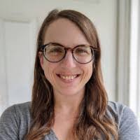 Lindsay Wenger's Instagram, Twitter & Facebook