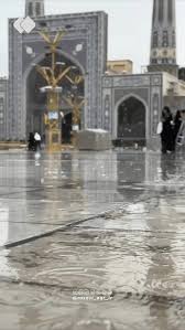 Farsnews | بارش باران در حرم رضوی