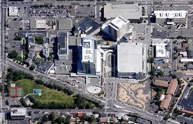 Renown Regional Medical Center Campus In Reno Nv Includes Multiple Buildings And Parking Garages Connected By Walkways And Doctor Office Paris Skyline Reno