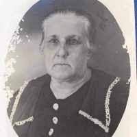 Maria do Carmo Lira Esteves (1874–1953)