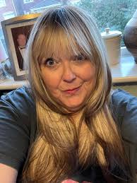 I hope yall wigs glued