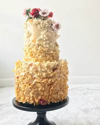 Order delicious birthday cake, kek anniversary, cupcakes, brownies and more online from cakerush. Gambar 7 Pereka Tempatan Kek Custom Mewah Unik Anda Wajib Follow Di Instagram