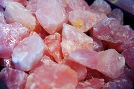Will You Recognize These 10 Red And Pink Minerals Minerals Rocks And Minerals Silica Mineral