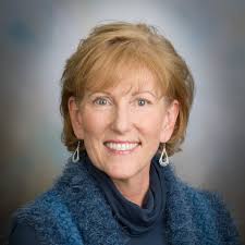 Debra Holman's Instagram, Twitter & Facebook