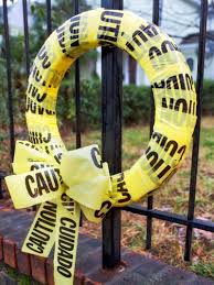Caution Tape Easy Halloween Wreath Diy Tutorial Proceed With Caution Da Creative Halloween Decorations Diy Halloween Wreath Halloween Wreath Diy Tutorials