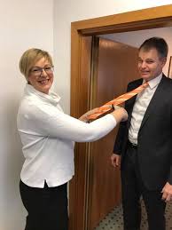 Our knowledge and friendly staff is ready to help you. Weiberfas Brandenburger Bank Volksbank Raiffeisenbank E G Facebook