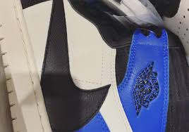The images come shortly after. Fragment Travis Scott Air Jordan 1 Friends And Family Sneakernews Com
