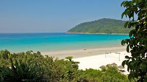 It stretches across a white sandy beach and provides an easy access to the nearby coral gardens. Pulau Redang Video Guide Travel Blog Expedia