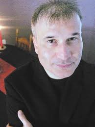 UF prof bites into vEmpire