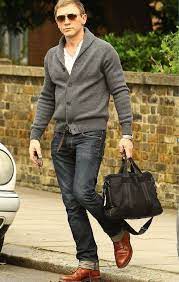 Bien S Habiller Quand On Est Un Homme Costaud Tenue Decontractee Pour Homme Mode Decontractee Pour Homme Habillement Homme