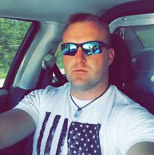 Hampton Middle School football team wins 40-8