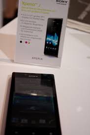În momentul de față, dezvoltarea tehnologiei mobile este la apogeu. Galerie Foto Cu Cel Mai Ieftin Smartphone Japonez De La Ifa Berlin 2012 Xperia J