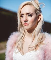 Nude & gold cocktail hat