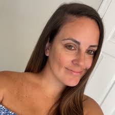 Danette Conway's Instagram, Twitter & Facebook