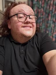 Hey Hunnies been busy all day here ✓ cleaned house ✓ worked ✓made dinner  Time to relax now 😆