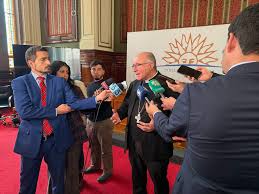 En esta mañana, el cardenal Daniel Sturla fue recibido por la comisión de  salud del senado, en el Palacio Legislativo, para intercambiar visiones  sobre el proyecto de ley de #Eutanasia. Luego del