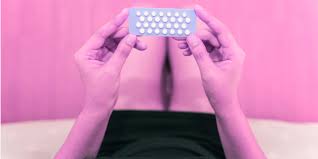 Klaira è una bio pillola anticoncezionale multifasica estremamente leggera, poiché impiega l'ormone estradiolo valerato. Klaira La Pillola Anticoncezionale Come Funziona Gravidanzaonline