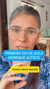 É tão importante nós mães de autistas sermos uma “ponte” entre nossos  filhos autistas e a escola, os profissionais da educação.💙, Porém esse  trabalho que eu chamo de “trabalho formiguinha” 🐜 precisa ...