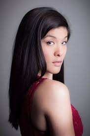 Allison Nicholas's Instagram, Twitter & Facebook