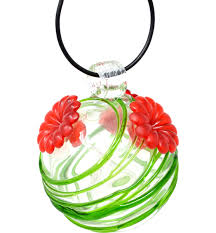 This 32 ounce best hummingbird feeder by bird choice (also comes in a 8 oz size) is a great large. Green Swirls Blown Glass Hummingbird Feeder